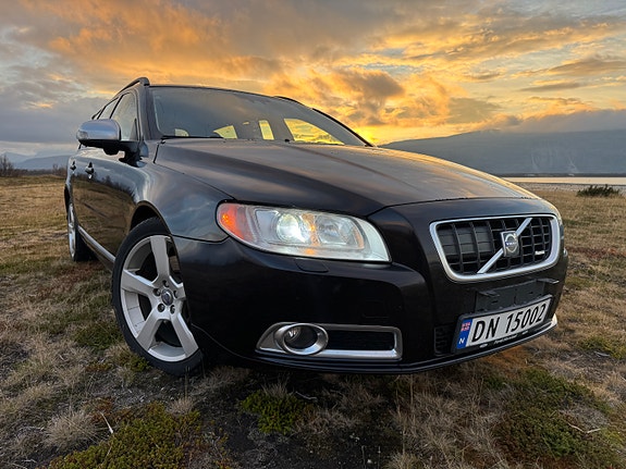 Volvo V70 4 of 16