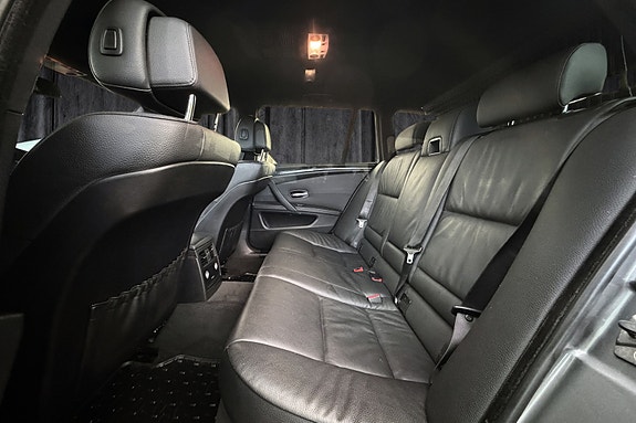 BMW 520d 18 of 30