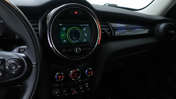 MINI Cooper 20 of 30