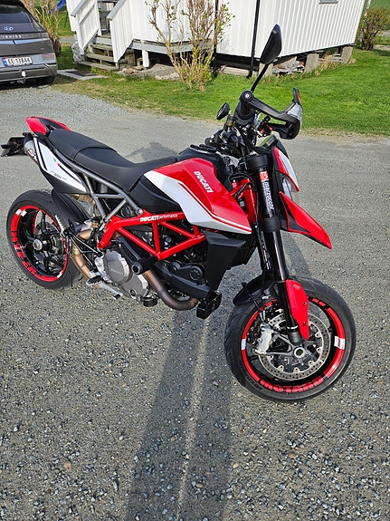 Ducati Hypermotard 950 3 of 8
