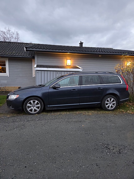 Volvo V70 5 of 14