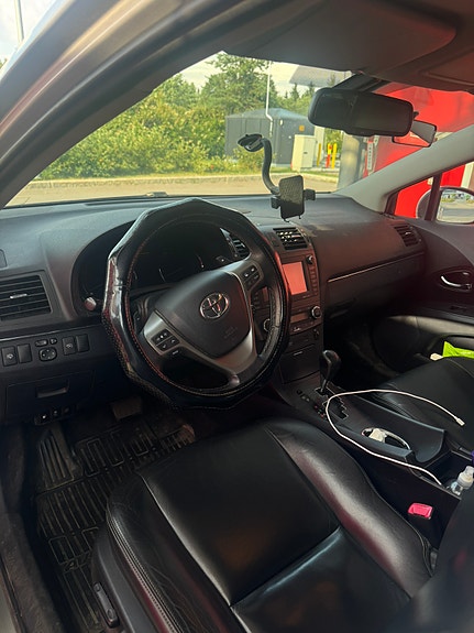 Toyota Avensis 15 of 16