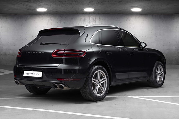 Porsche Macan 6 of 30