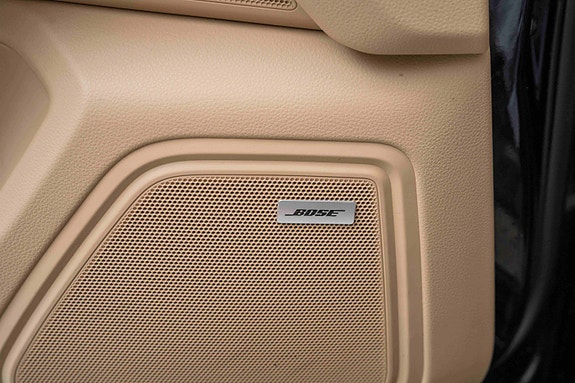 Porsche Macan 21 of 30