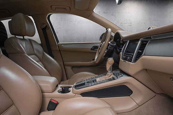 Porsche Macan 26 of 30