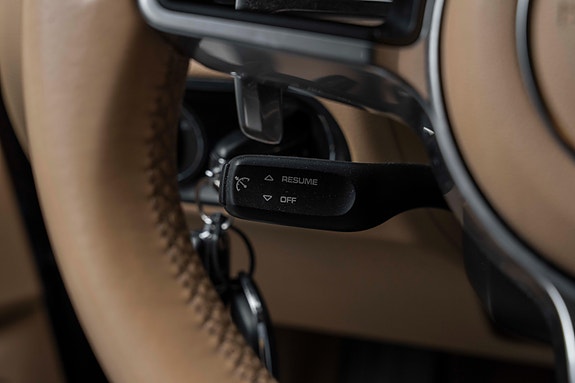 Porsche Macan 19 of 30