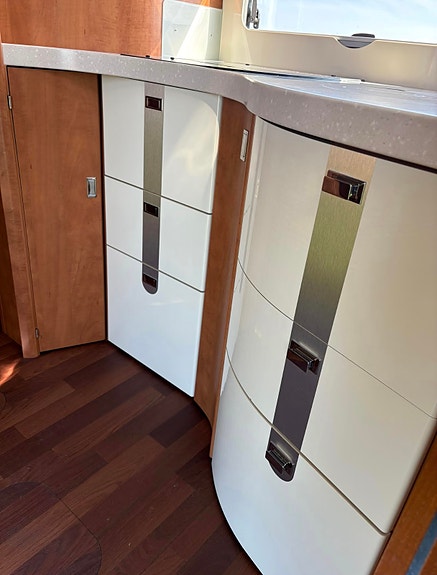 Carthago Chic C-Line XL 5.8 QB 21 of 28