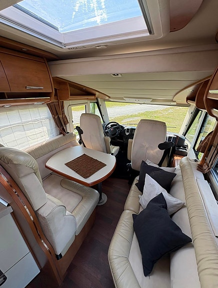 Carthago Chic C-Line XL 5.8 QB 6 of 28