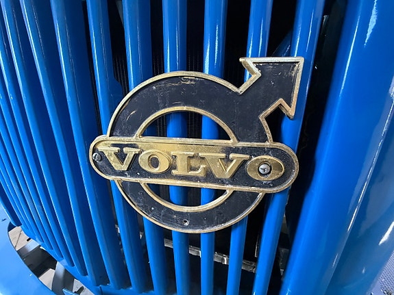 Volvo N86 lastebil med tippflak - Diesel 6,7 liter 140 kW - Turbolader - Tvillinghjul bak - Try 11 of 30