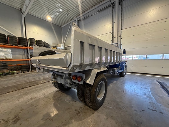 Volvo N86 lastebil med tippflak - Diesel 6,7 liter 140 kW - Turbolader - Tvillinghjul bak - Try 6 of 30