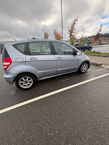 Mercedes-Benz A160 d 9 of 22