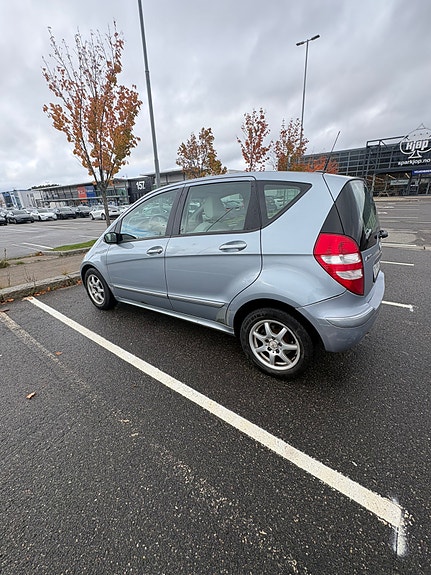 Mercedes-Benz A160 d 7 of 22