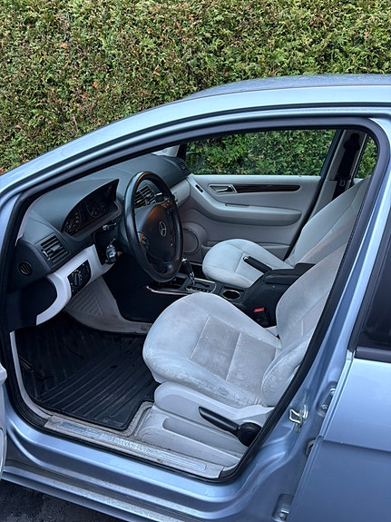 Mercedes-Benz A160 d 21 of 22