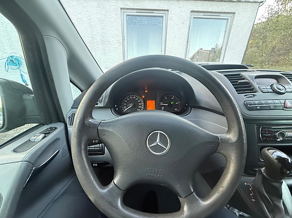 Mercedes-Benz Vito 115 9 of 17