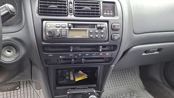 Toyota Corolla 6 of 23