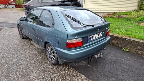 Toyota Corolla 2 of 23