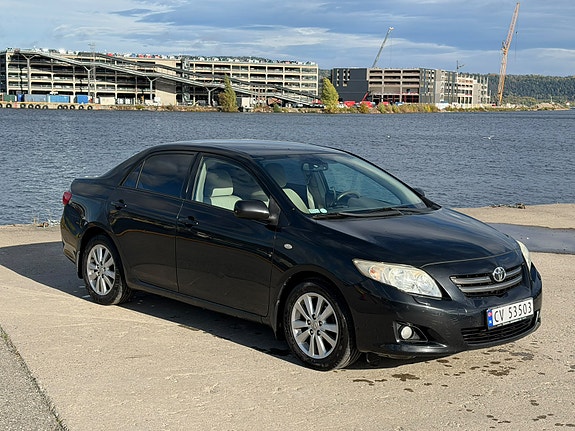 Toyota Corolla 5 of 15