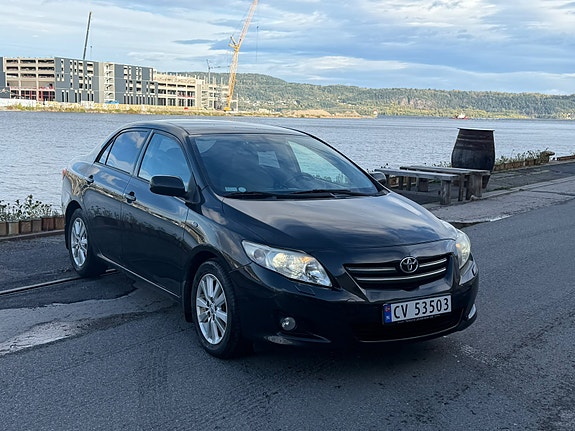 Toyota Corolla 8 of 15