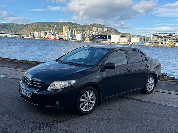 Toyota Corolla 4 of 15