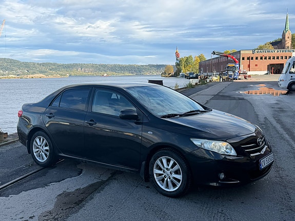 Toyota Corolla 7 of 15