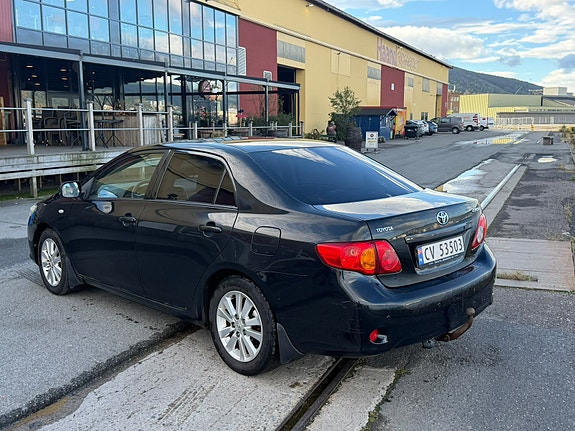 Toyota Corolla 3 of 15