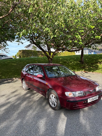 Nissan Almera