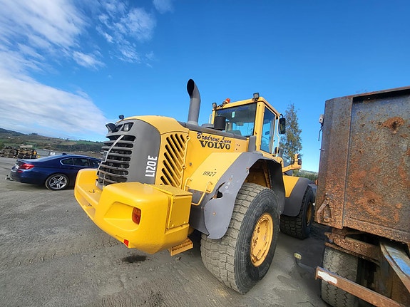 Volvo L120 4 of 24