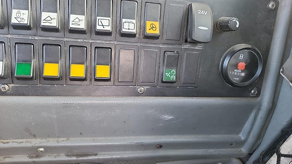 Volvo L120 16 of 24