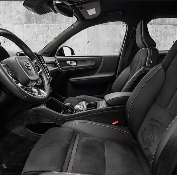 Volvo XC40 6 of 7