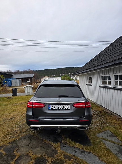 Mercedes-Benz E220 d 5 of 13