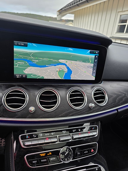 Mercedes-Benz E220 d 6 of 13