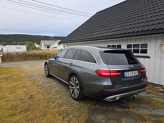 Mercedes-Benz E220 d 3 of 13