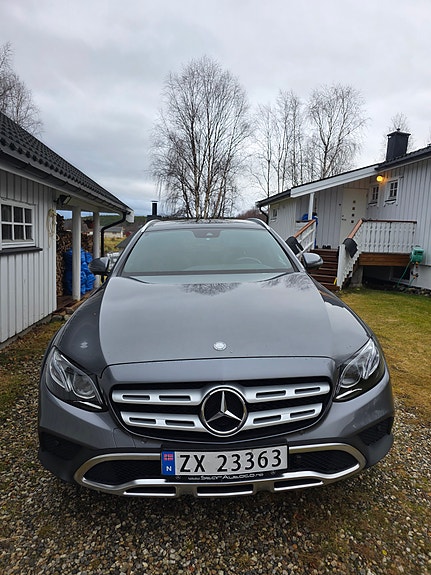 Mercedes-Benz E220 d 4 of 13