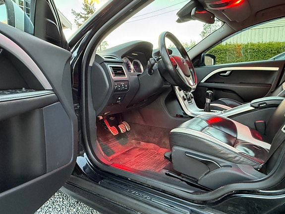 Volvo V70 9 of 22