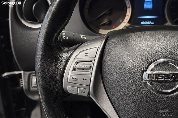Nissan Navara 23 of 30
