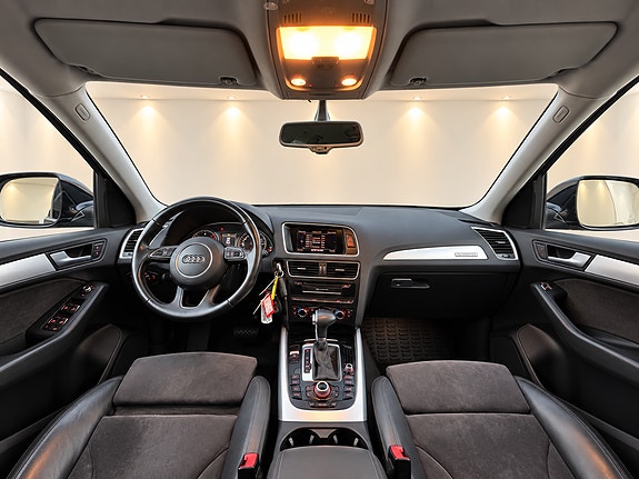 Audi Q5 12 of 19