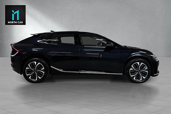 Kia EV6 4 of 27