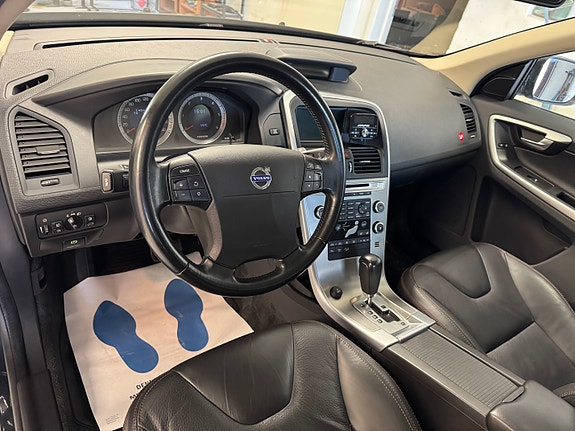 Volvo XC60 18 of 30