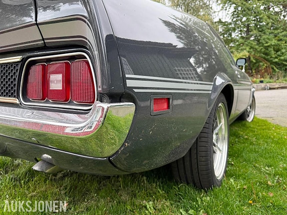 Ford Mustang 27 of 30