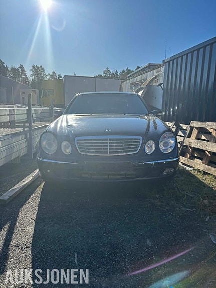 Mercedes-Benz E-Klasse 10 of 13