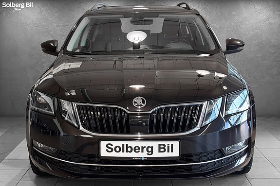 Skoda Octavia 2 of 30