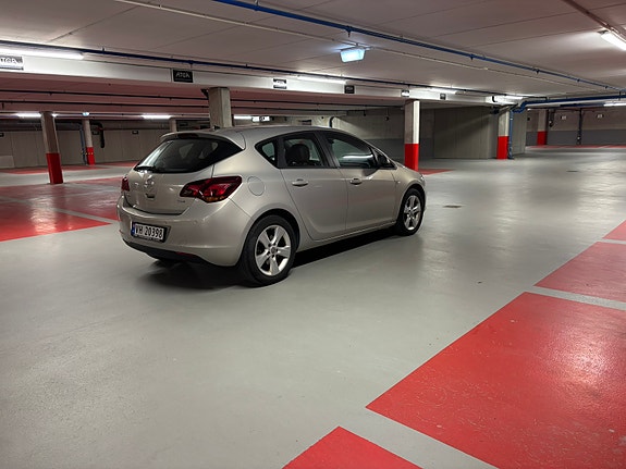 Opel Astra 6 of 16