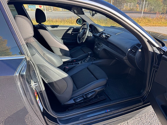 BMW 118i 6 of 10