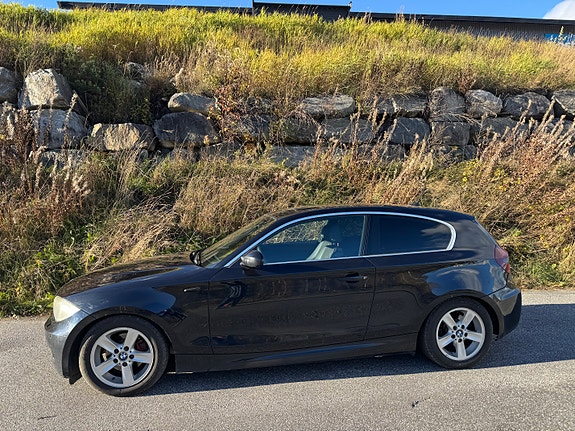 BMW 118i 3 of 10