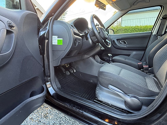 Skoda Fabia 8 of 14