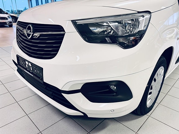 Opel Combo 9 of 30
