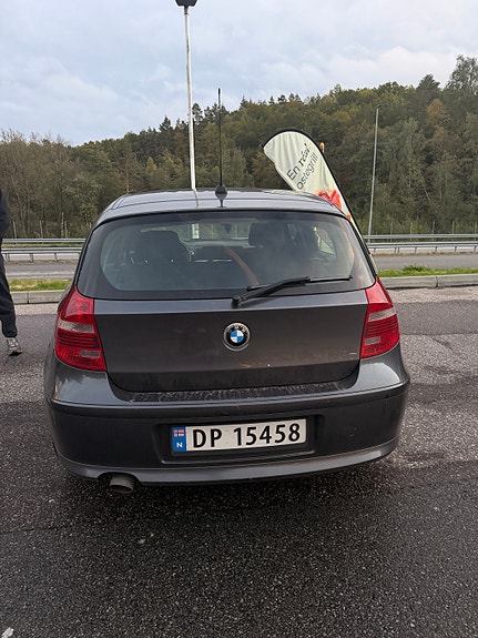 BMW 118d 3 of 11