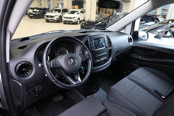 Mercedes-Benz Vito 119 18 of 30