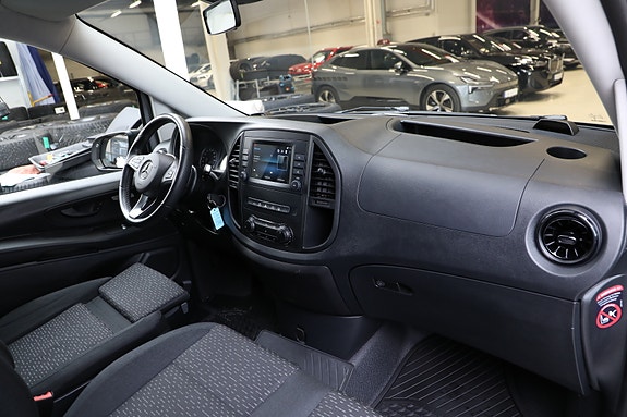 Mercedes-Benz Vito 119 11 of 30