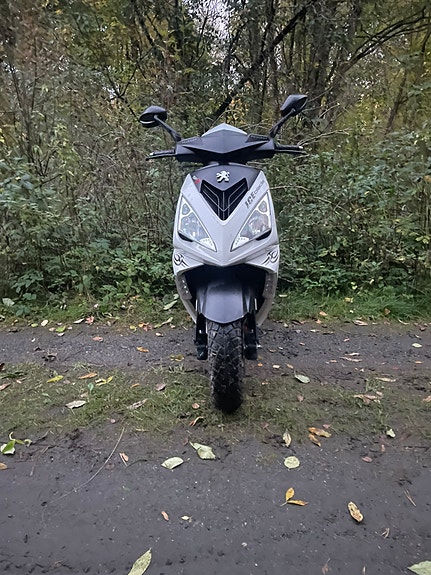 Peugeot Speedfight 3 2 of 13